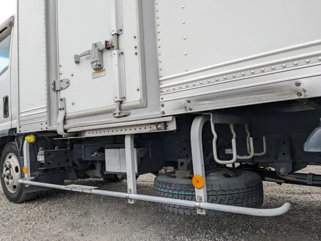 いすゞ エルフ TKG-NMR85AN(2WD)の写真29