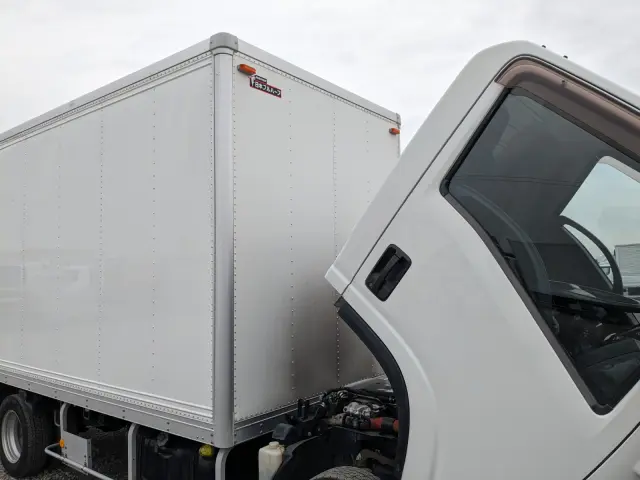 いすゞ エルフ TKG-NMR85AN(2WD)の写真48