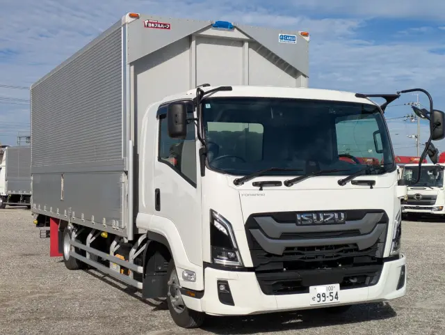 いすゞ フォワード 2RG-FRR90T4(2WD)の写真3