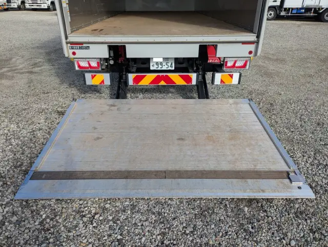 いすゞ フォワード 2RG-FRR90T4(2WD)の写真14