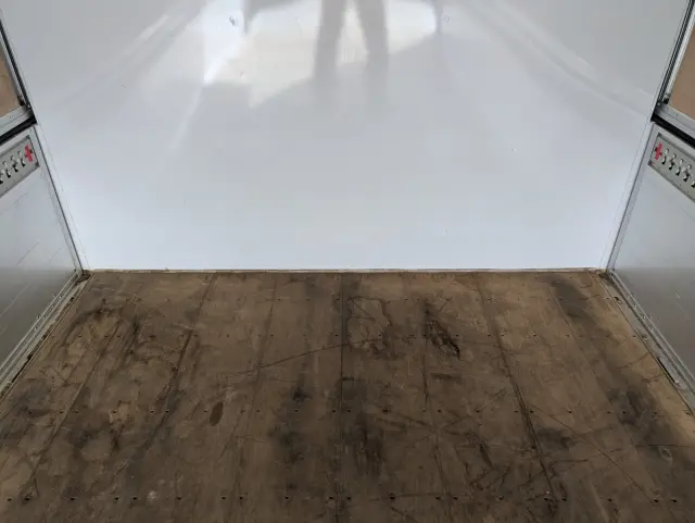 いすゞ フォワード 2RG-FRR90T4(2WD)の写真16