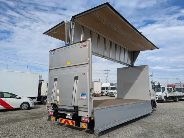 いすゞ フォワード 2RG-FRR90T4(2WD)の写真34