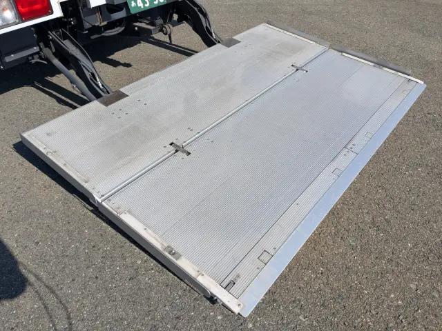 日野 レンジャー 2KG-FD2ABG(2WD)の写真10