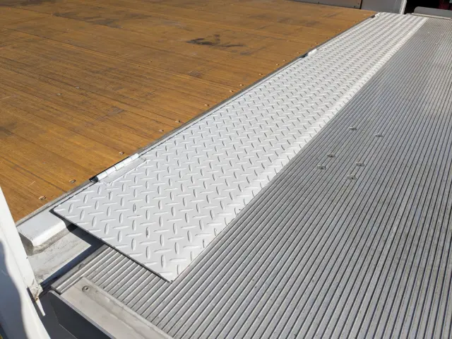 日野 レンジャー 2KG-FD2ABG(2WD)の写真13