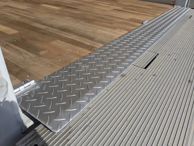 三菱 ファイター 2KG-FK65F(2WD)の写真13