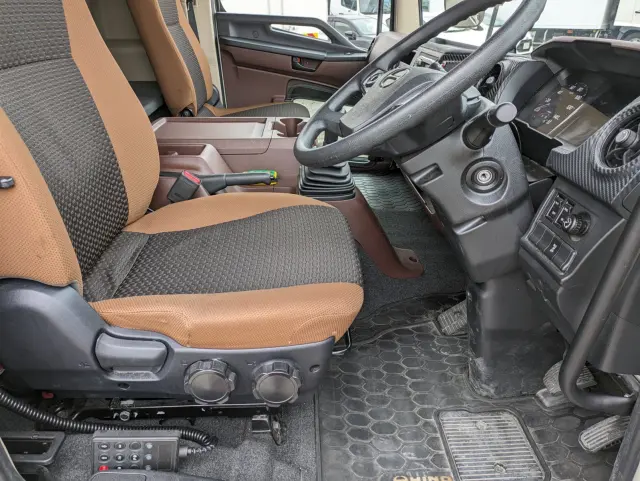 日野 レンジャー 2KG-FD2ABG(2WD)の写真39