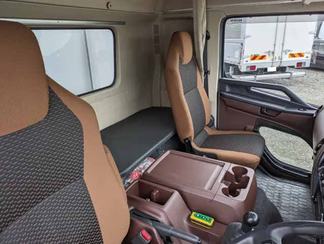 日野 レンジャー 2KG-FD2ABG(2WD)の写真41