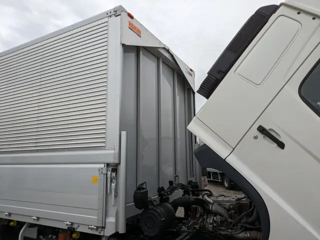 日野 レンジャー 2KG-FD2ABG(2WD)の写真49