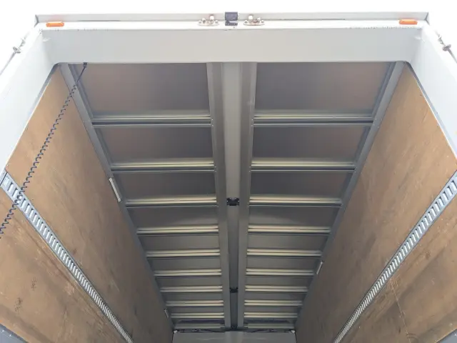 日野 レンジャー 2KG-FD2ABG(2WD)の写真11