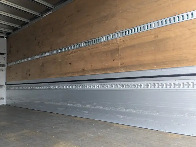 日野 レンジャー 2KG-FD2ABG(2WD)の写真16