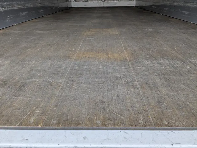 日野 レンジャー 2KG-FD2ABG(2WD)の写真18