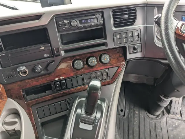 UD クオン 2RG-GK5DAB(2WD)の写真24