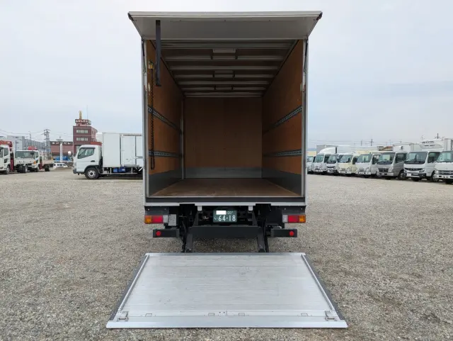 日野 デュトロ 2RG-XZU712M(2WD)の写真11