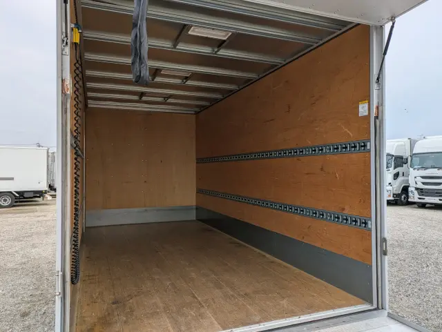 日野 デュトロ 2RG-XZU712M(2WD)の写真19