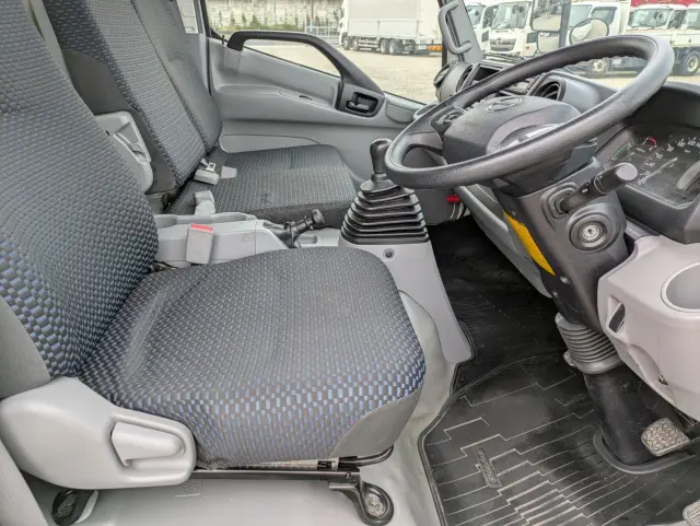 日野 デュトロ 2RG-XZU712M(2WD)の写真33