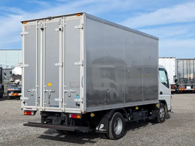 三菱 キャンター 2PG-FEAV0(2WD)の写真5