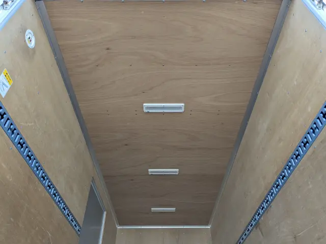 三菱 キャンター 2PG-FEAV0(2WD)の写真13