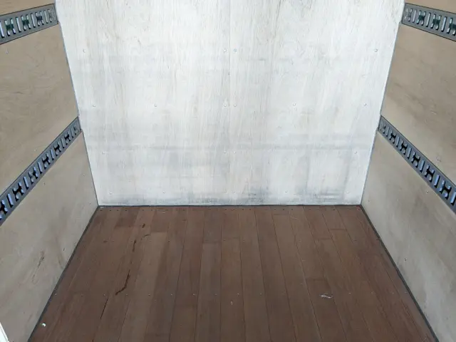 三菱 キャンター 2PG-FEAV0(2WD)の写真14