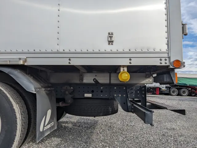 三菱 キャンター 2PG-FEAV0(2WD)の写真21