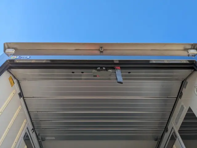 三菱 キャンター 2PG-FEB80(2WD)の写真11