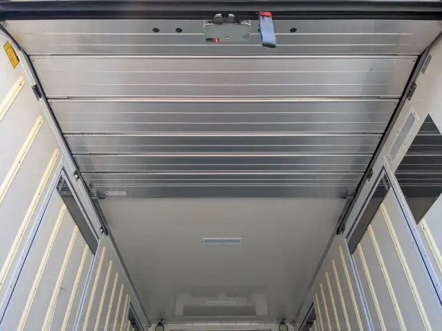 三菱 キャンター 2PG-FEB80(2WD)の写真13