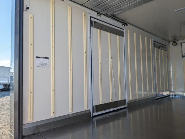 三菱 キャンター 2PG-FEB80(2WD)の写真20