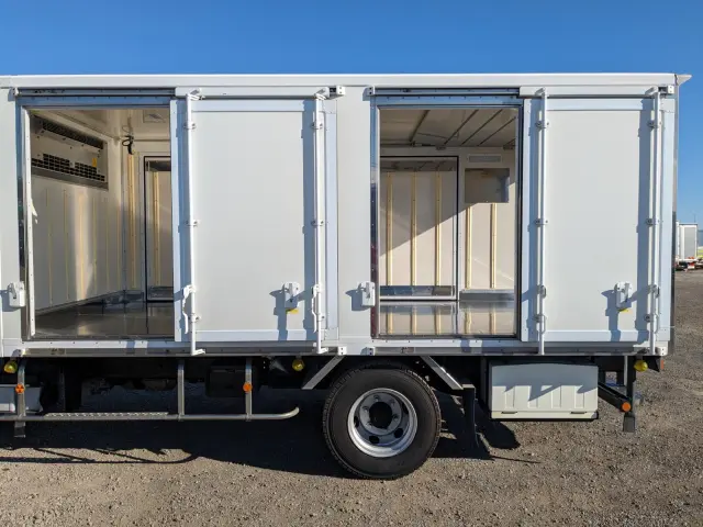 三菱 キャンター 2PG-FEB80(2WD)の写真25