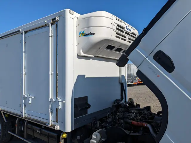 三菱 キャンター 2PG-FEB80(2WD)の写真42