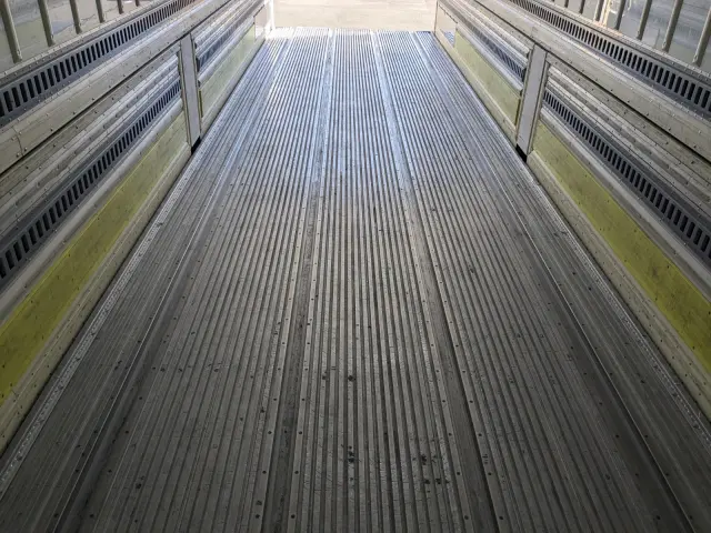 三菱 スーパーグレート 2PG-FS74HZ(8x4)の写真16