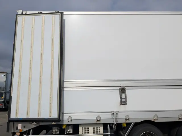 三菱 スーパーグレート 2PG-FS74HZ(8x4)の写真26