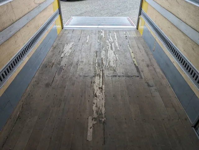 トヨタ ダイナ TKG-XZU712(2WD)の写真17