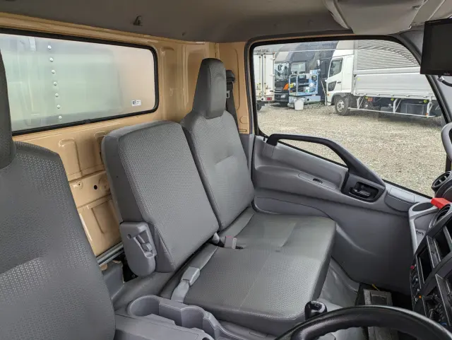 トヨタ ダイナ TKG-XZU712(2WD)の写真31