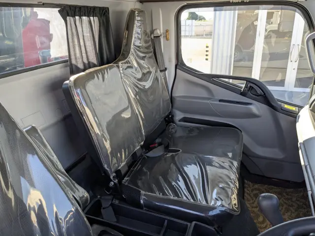 三菱 キャンター TPG-FEB80(2WD)の写真32