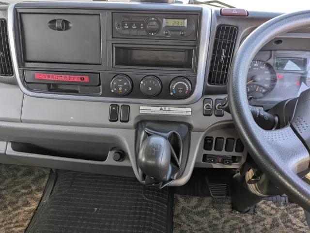 三菱 キャンター TPG-FEB80(2WD)の写真33