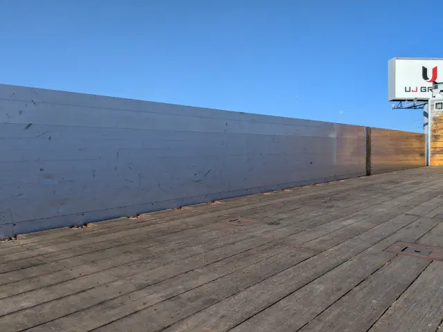 いすゞ ギガ QKG-CYL77B(6x2)の写真13