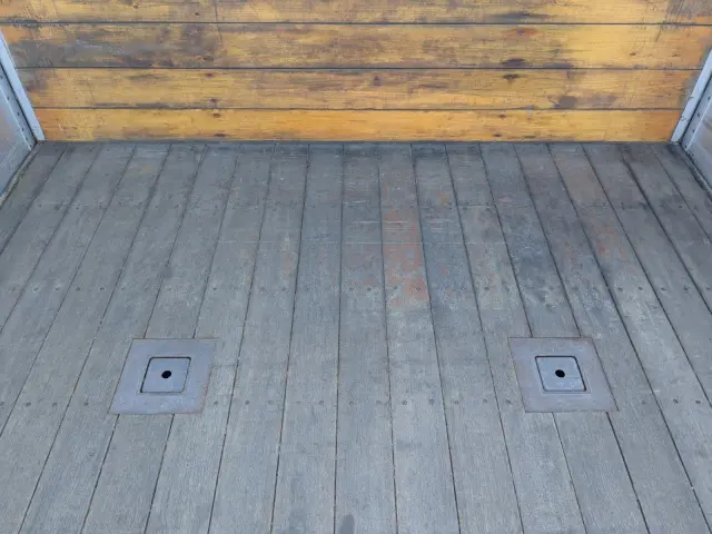 いすゞ ギガ QKG-CYL77B(6x2)の写真14