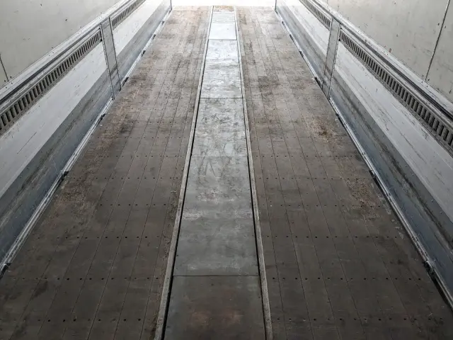 三菱 スーパーグレート QPG-FS64VZ(8x4)の写真20