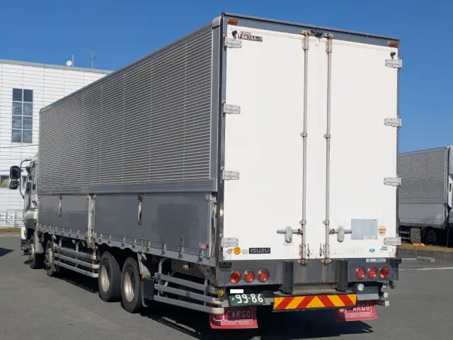 いすゞ ギガ LKG-CYJ77A(8x4)の写真4