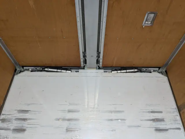 いすゞ ギガ LKG-CYJ77A(8x4)の写真15