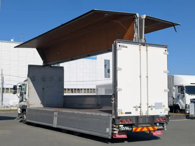 いすゞ ギガ LKG-CYJ77A(8x4)の写真20