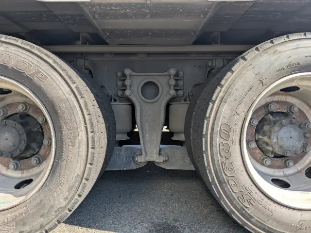 いすゞ ギガ LKG-CYJ77A(8x4)の写真31