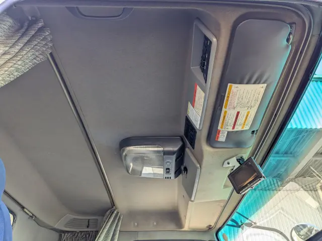 いすゞ ギガ LKG-CYJ77A(8x4)の写真34