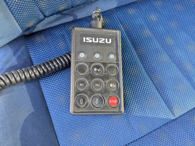 いすゞ ギガ LKG-CYJ77A(8x4)の写真39