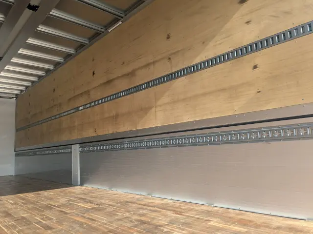 日野 プロフィア 2DG-FW1AHC(8x4)の写真13