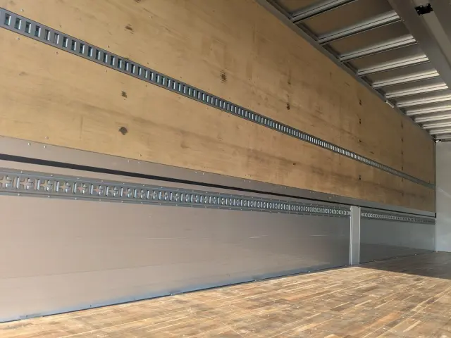 日野 プロフィア 2DG-FW1AHC(8x4)の写真14