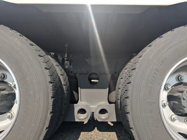 日野 プロフィア 2DG-FW1AHC(8x4)の写真24