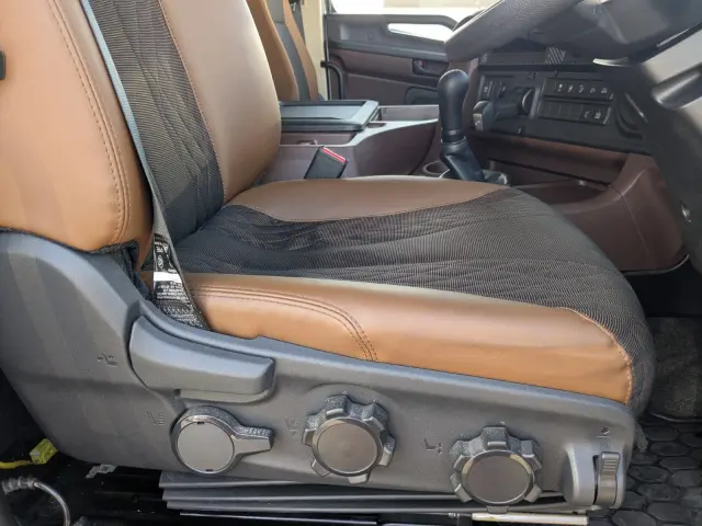 日野 プロフィア 2DG-FW1AHC(8x4)の写真33