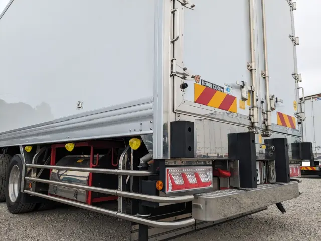 日野 プロフィア 2DG-FW1AHG(8x4)の写真8