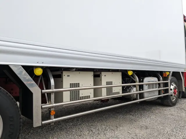 日野 プロフィア 2DG-FW1AHG(8x4)の写真35