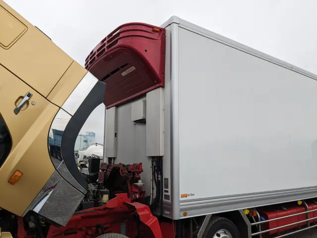 日野 プロフィア 2DG-FW1AHG(8x4)の写真44